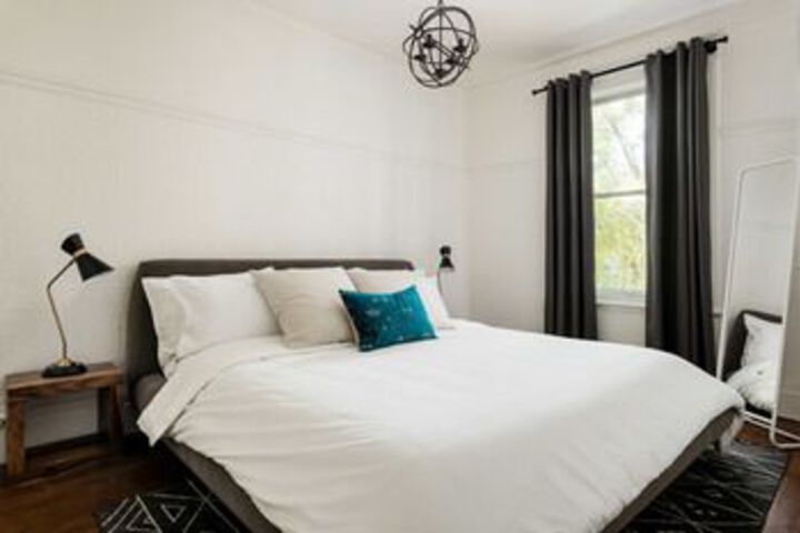 Room 12 of 24