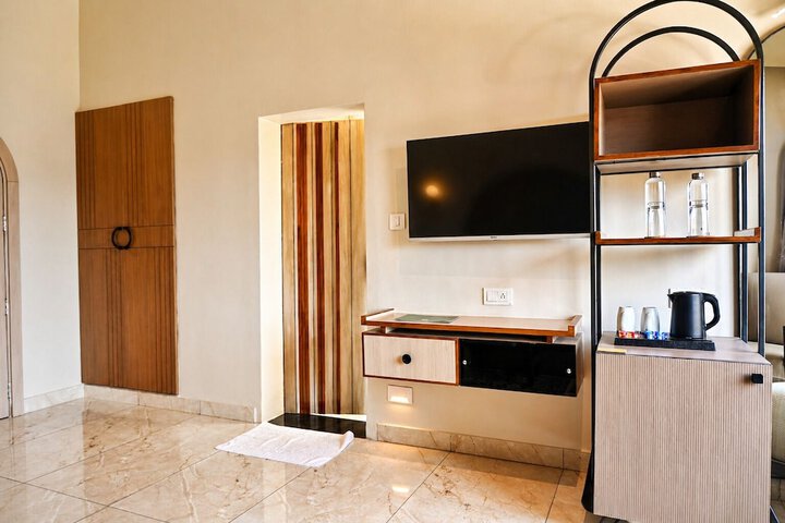 Room 56 of 106