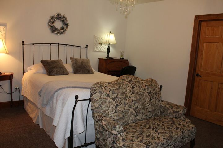 Room 7 of 43