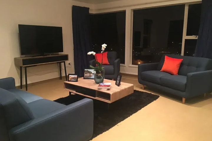 Room 3 of 11