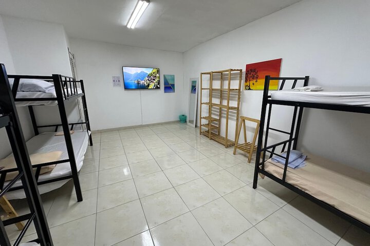 Room 35 of 77