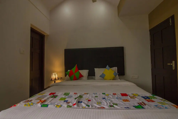 Room 3 of 13