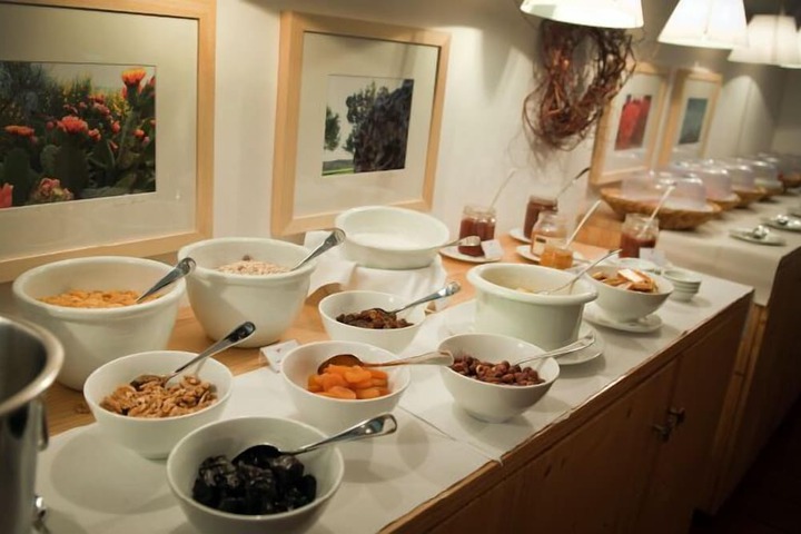 Breakfast/Coffee Service 52 of 64