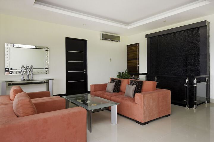 Room 7 of 22