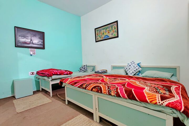 Room 6 of 23