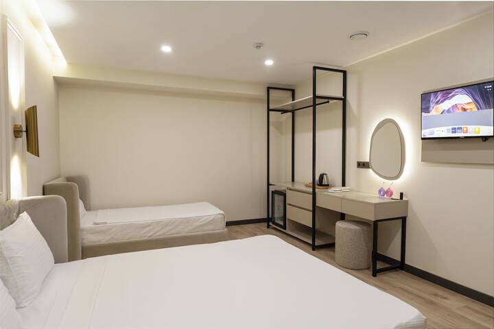 Room 65 of 111