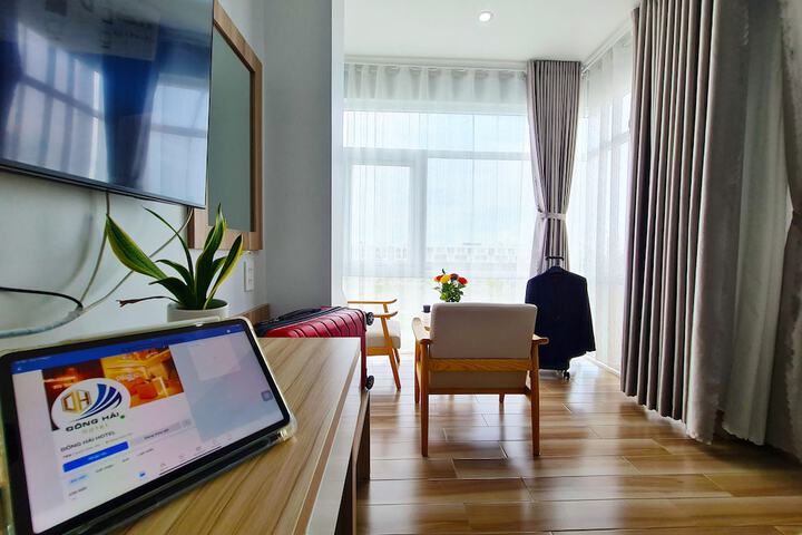 Room 8 of 27