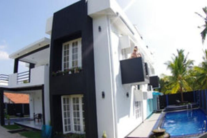 Hotel 8 of 25