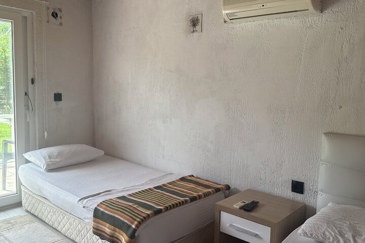 Room 20 of 74