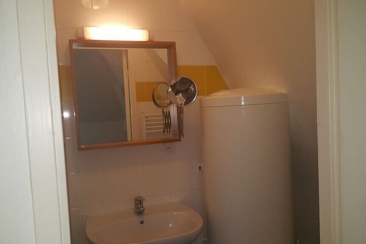Room 20 of 31