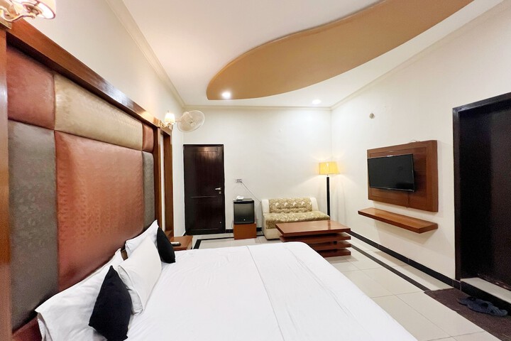 Room 44 of 67