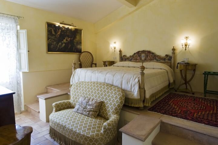 Room 8 of 41