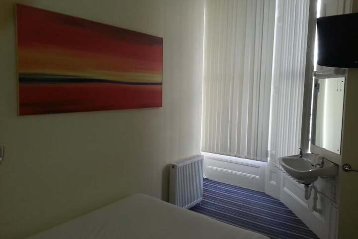 Room 42 of 113