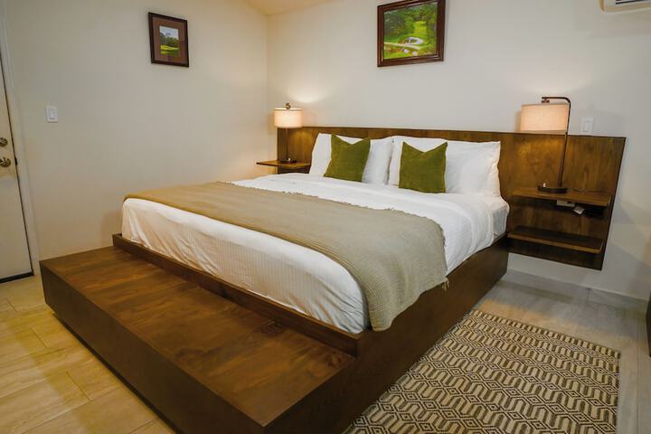 Room 10 of 40