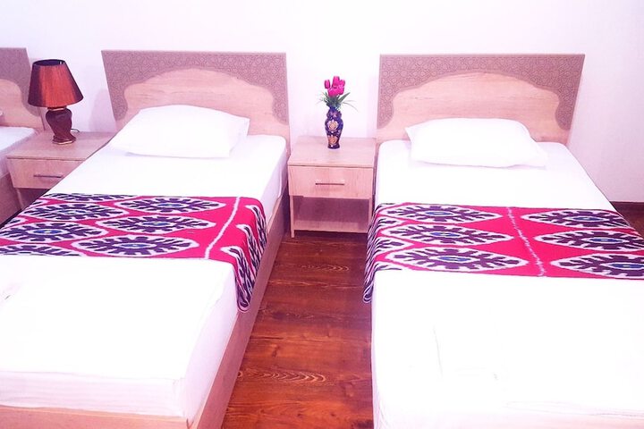 Room 14 of 32