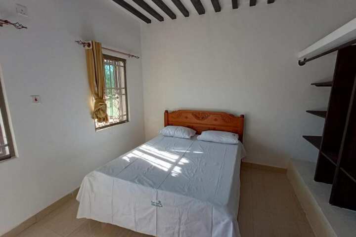 Room 2 of 14