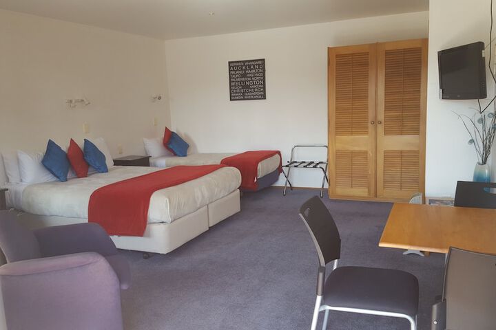 Room 10 of 163