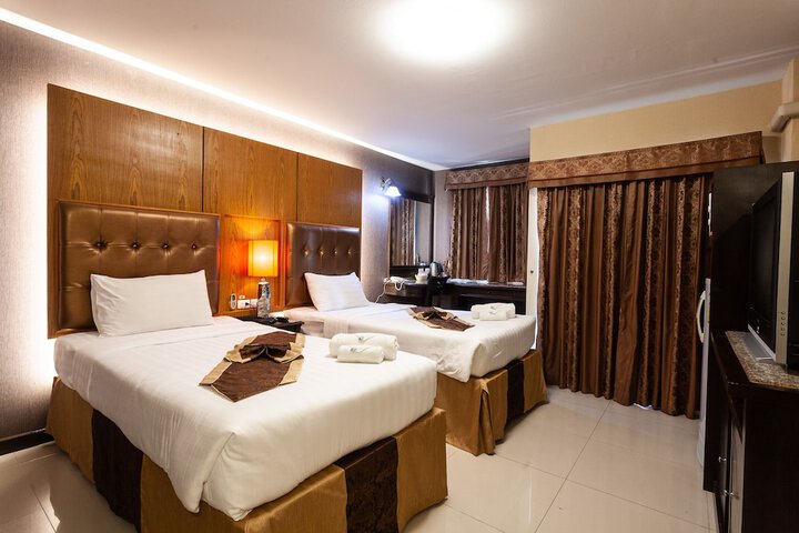 Room 9 of 52