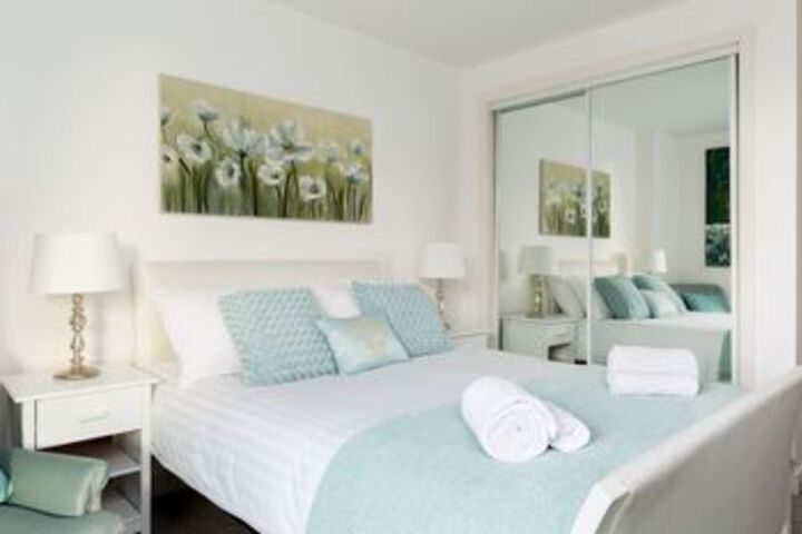 Room 10 of 21