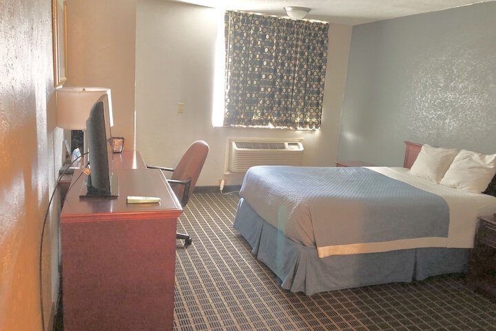 2 Double Beds (8 of 10)