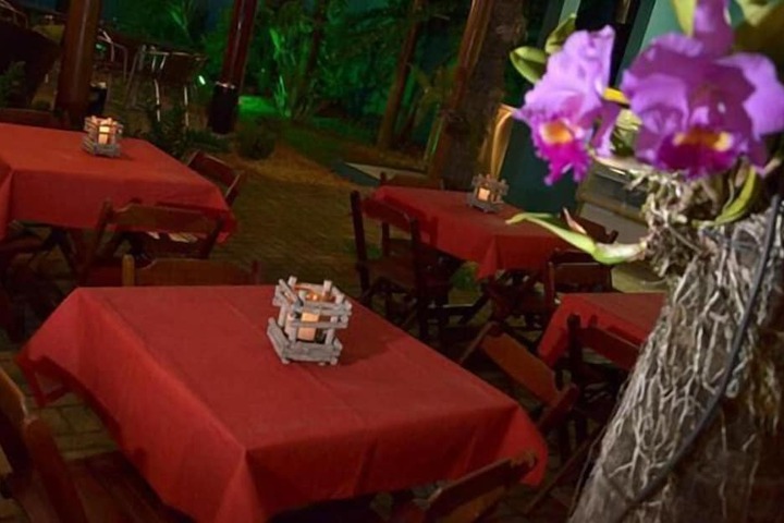 Dining 44 of 84