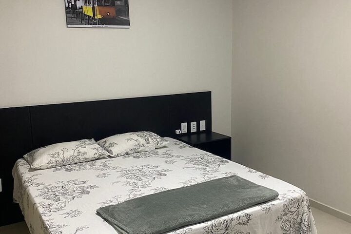Room 6 of 24