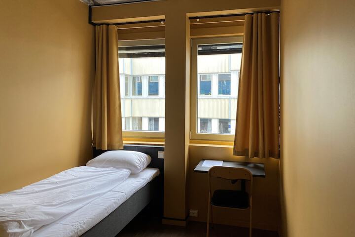 Room 18 of 69
