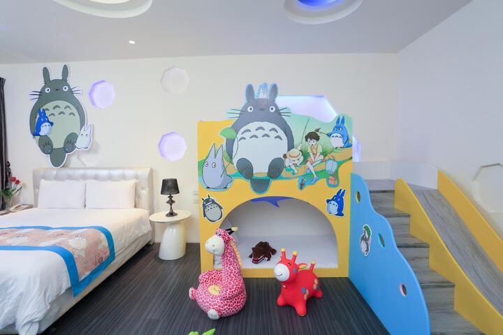 Room 18 of 48