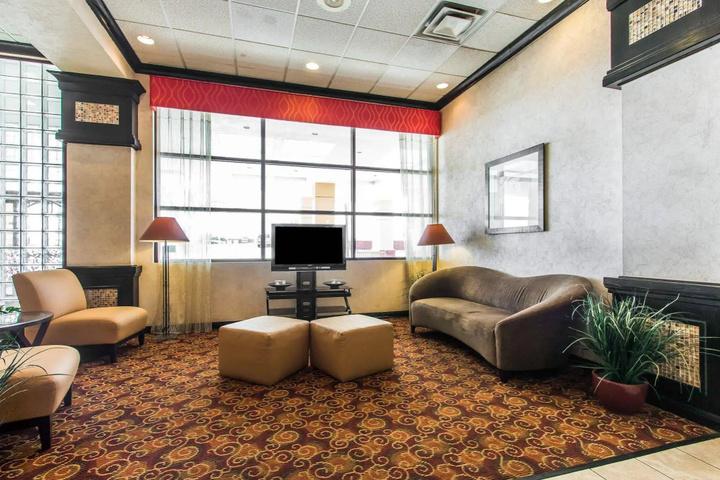 hotel_rooms