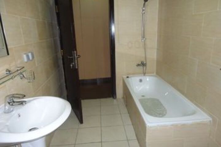 Room 2 of 7