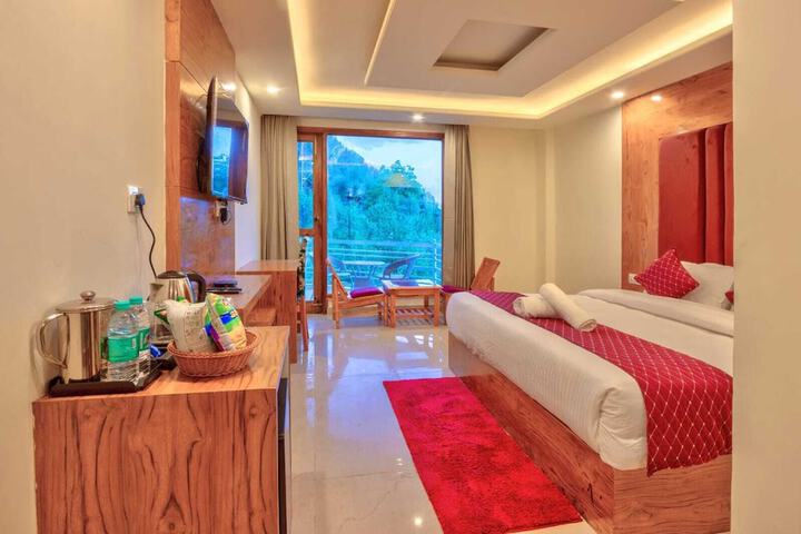 Room 4 of 11