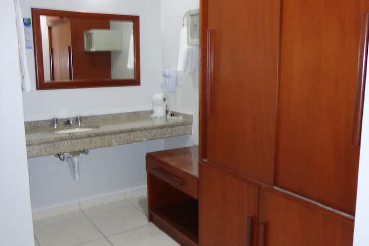 Room 30 of 67