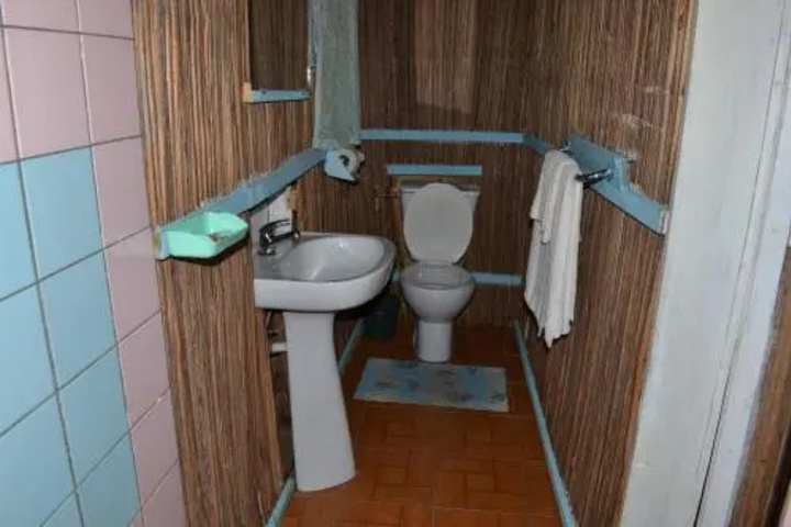 Room 7 of 7