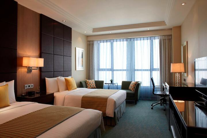 Room 15 of 68