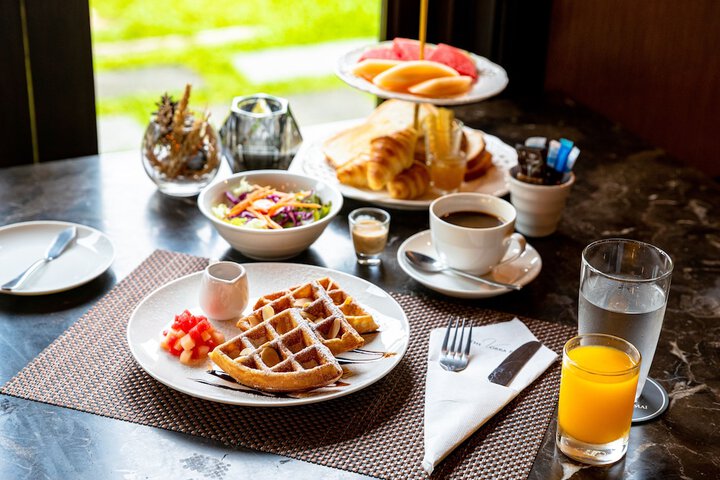 Breakfast/Coffee Service 53 of 61