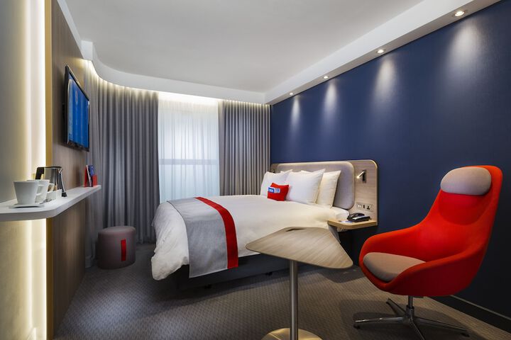 Room 9 of 55