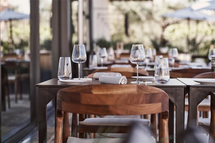 Dining 108 of 155