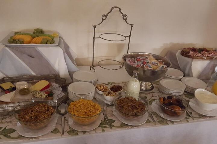 Dining 79 of 101