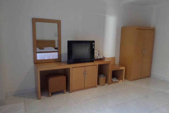 Room 13 of 47