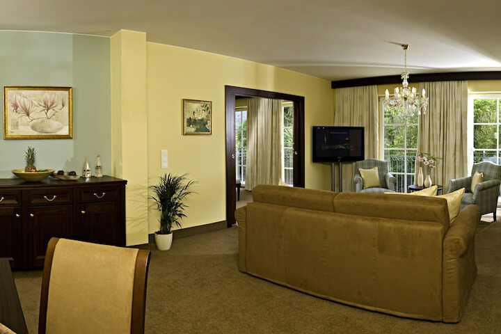 Room 12 of 71