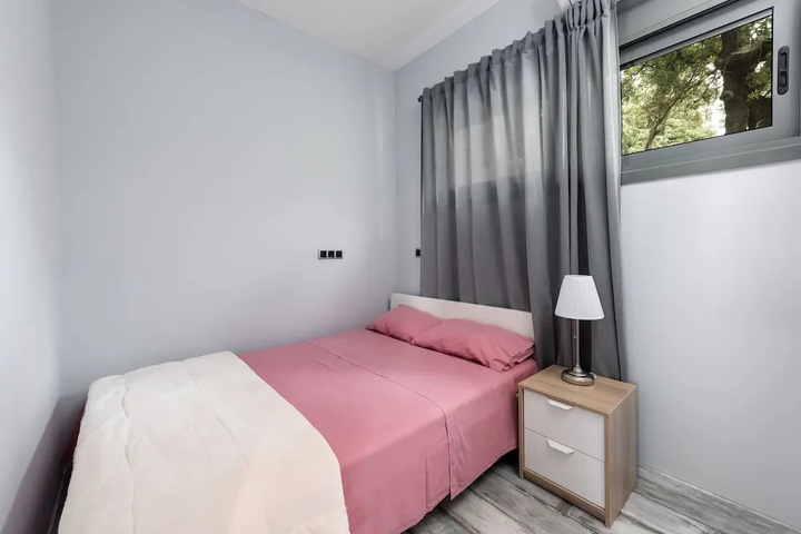 Room 3 of 18