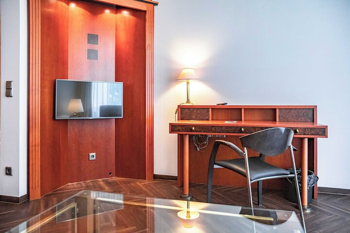 Room 62 of 123