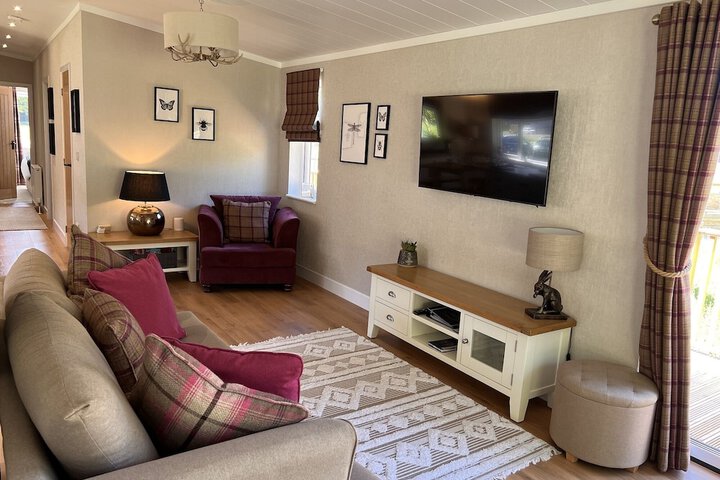 Lounge 30 of 47