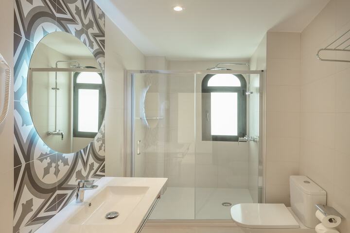 Clean Restrooms