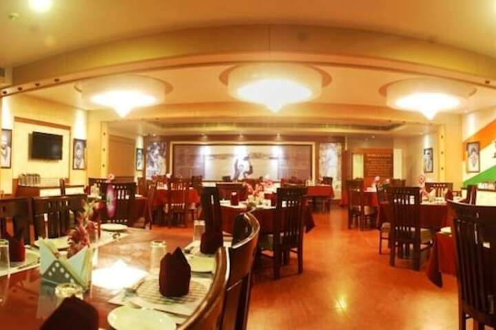 Dining 10 of 14