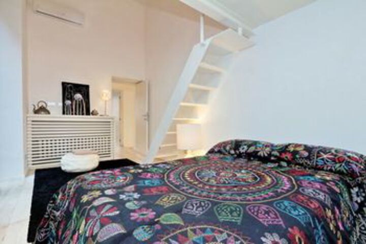 Room 7 of 22