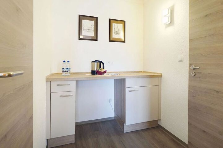 Room 4 of 56
