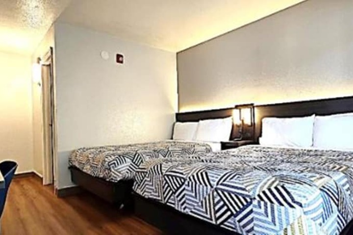 Room 5 of 36