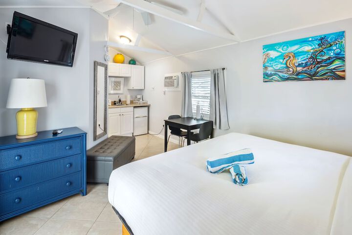 Room 5 of 62