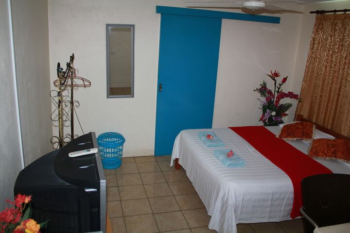 Room 12 of 44